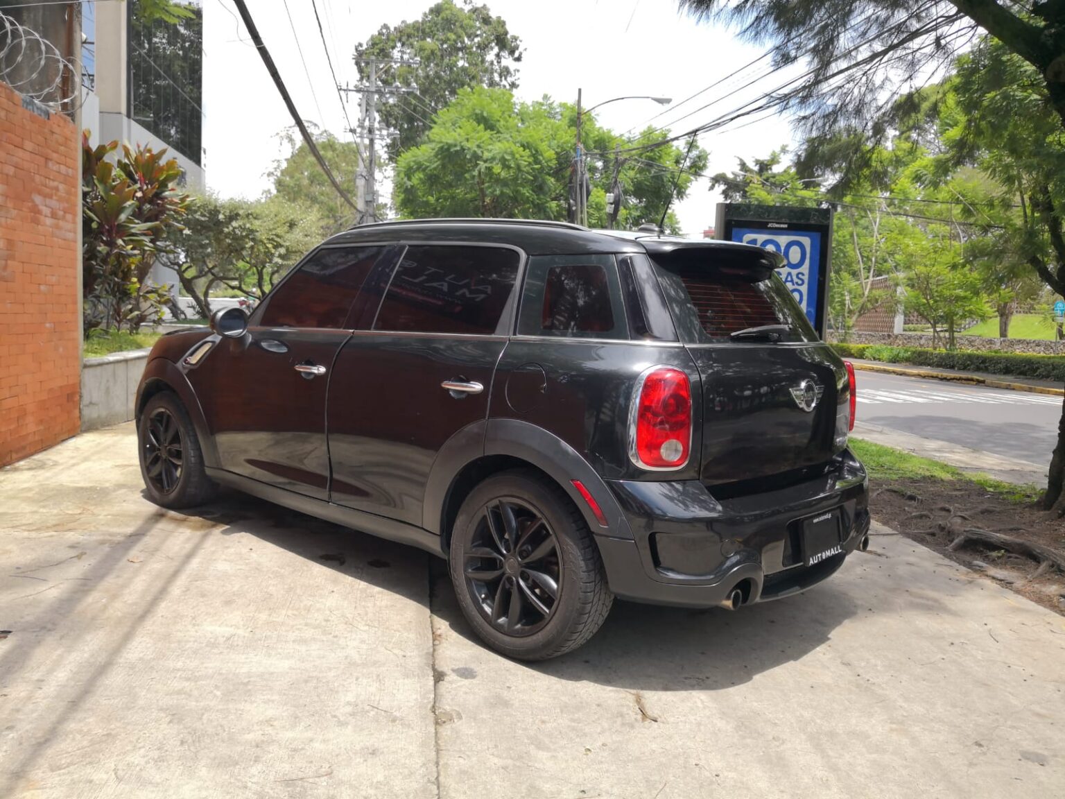 Mini-Cooper-S-2012-258GMJ (3)