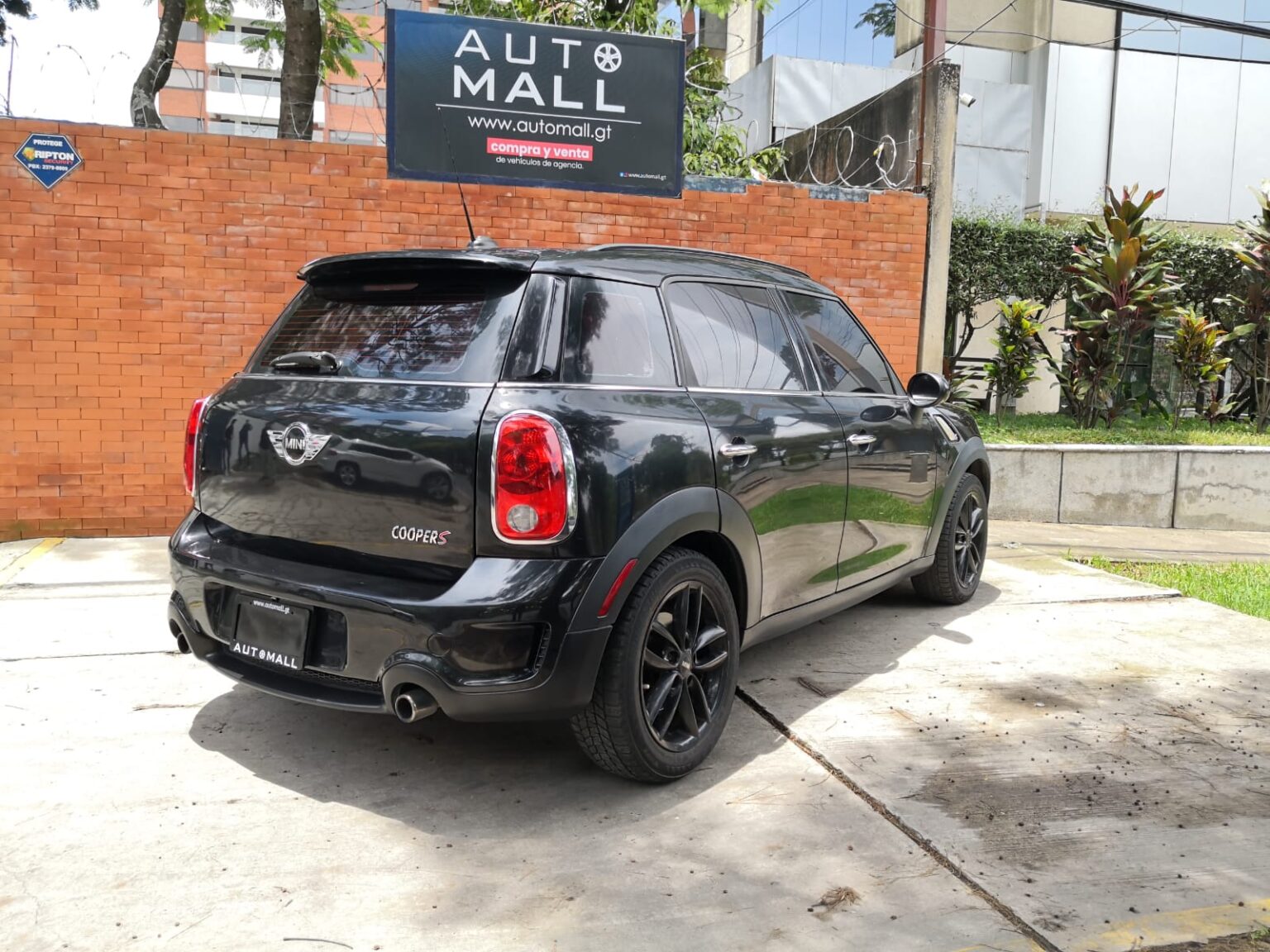 Mini-Cooper-S-2012-258GMJ (6)