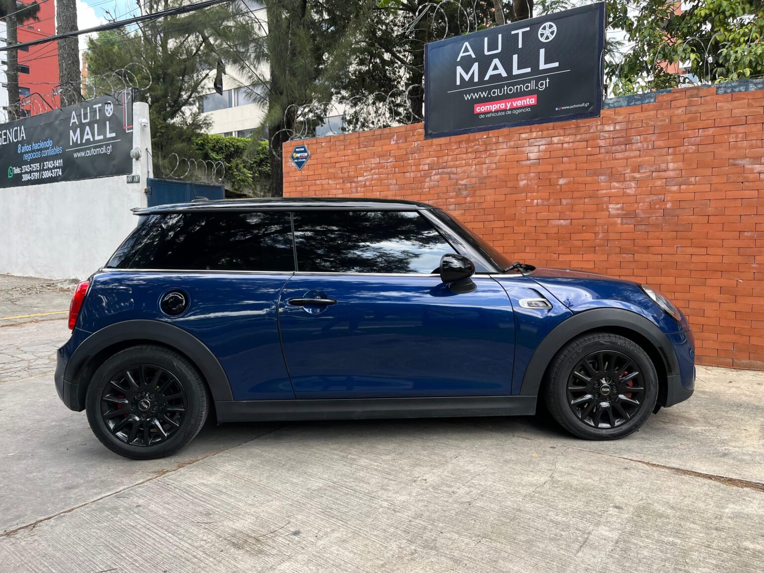 Mini-Cooper-S-2014-566KJK (14)