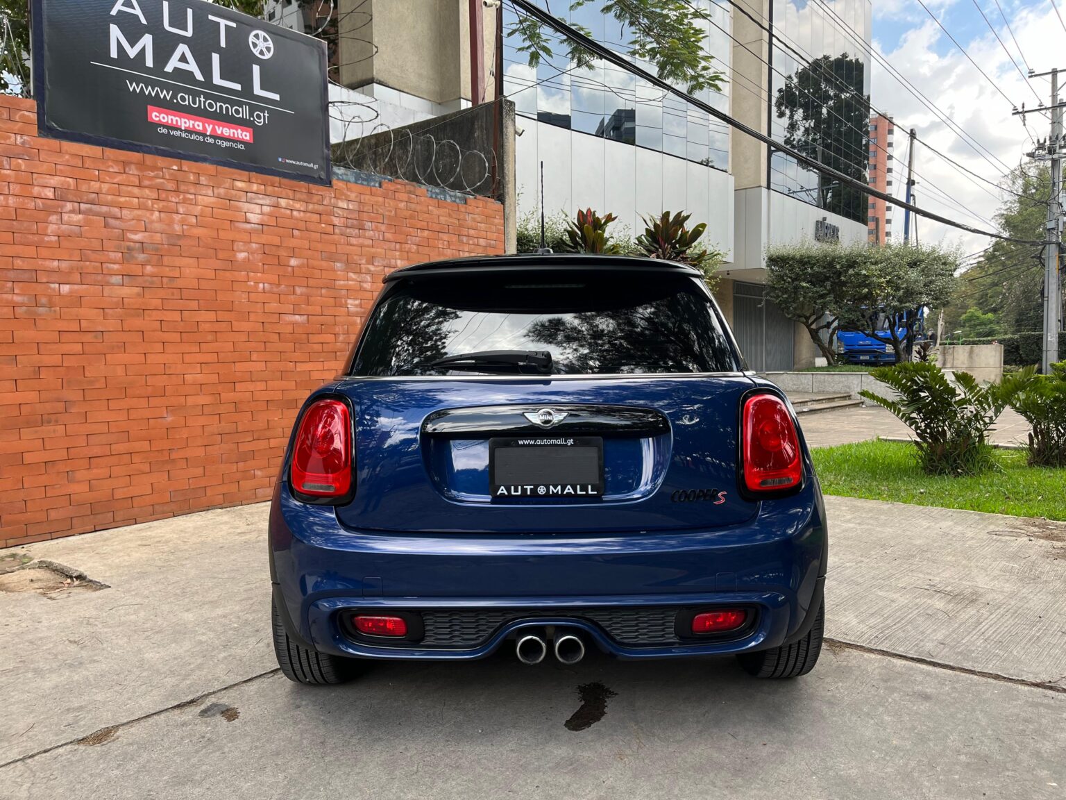 Mini-Cooper-S-2014-566KJK (2)