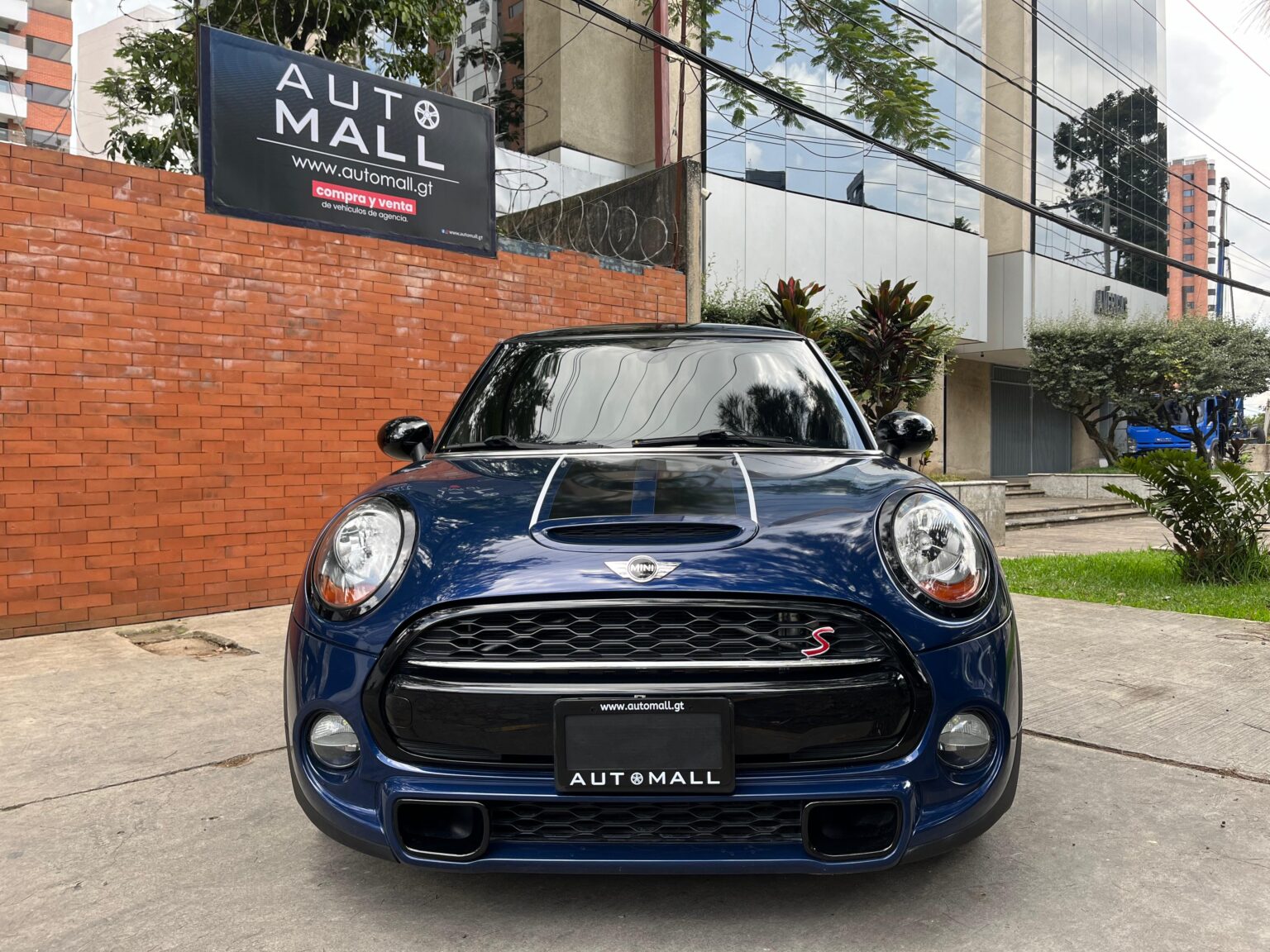 Mini-Cooper-S-2014-566KJK (3)