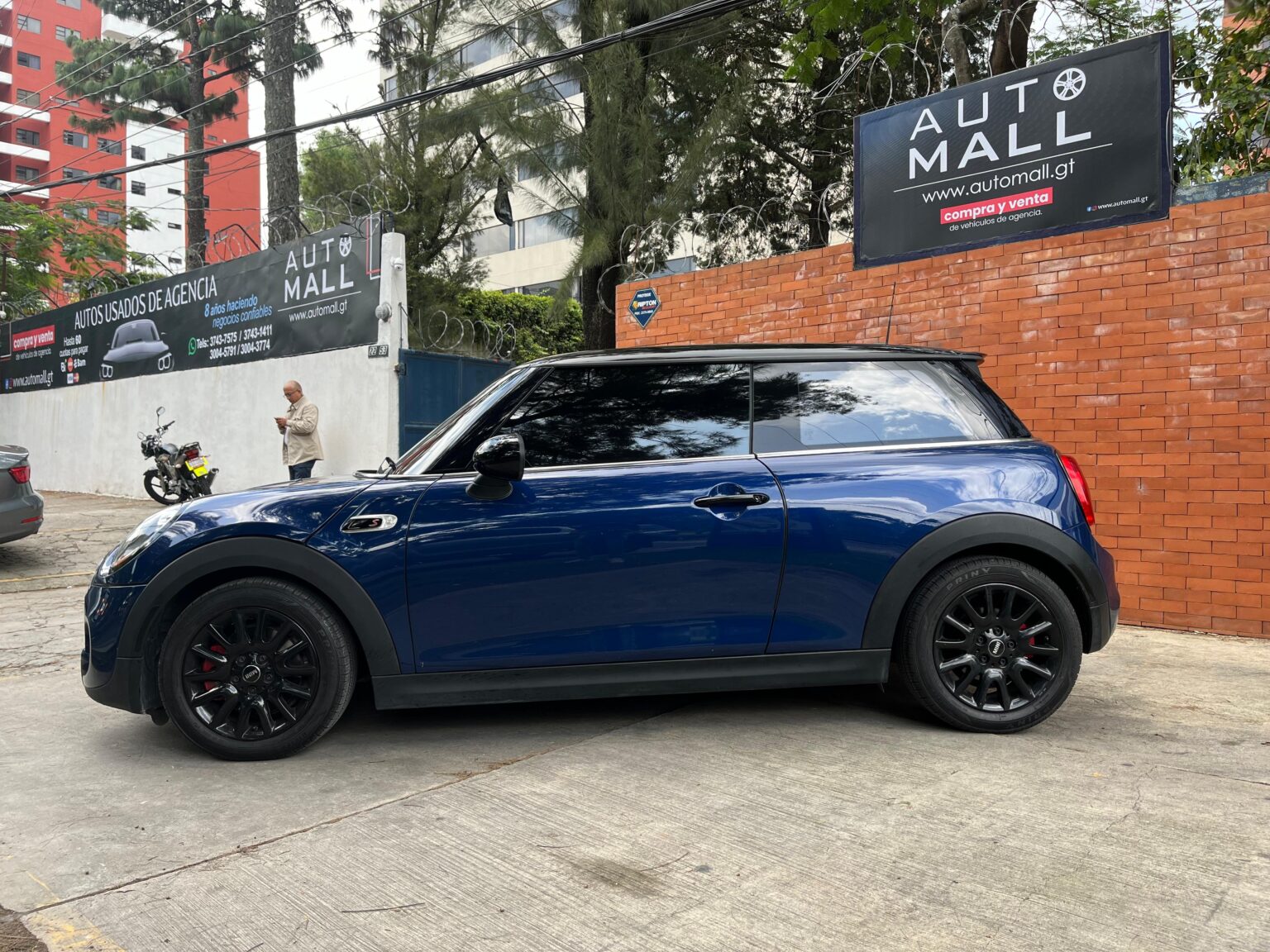 Mini-Cooper-S-2014-566KJK (5)