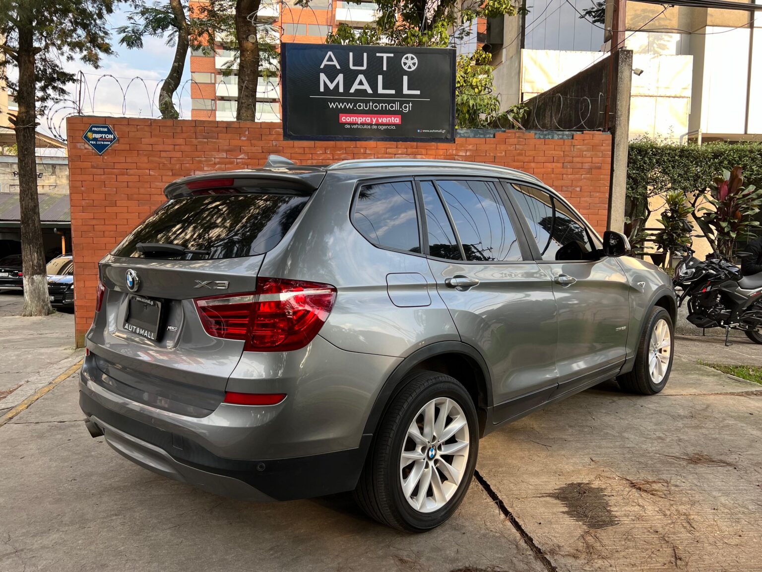 BMW-X3-28i-2017-664KGW (7)