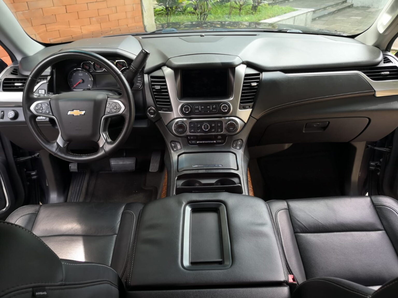 Chevrolet-Suburban-LTZ-2015-212JGJ (13)