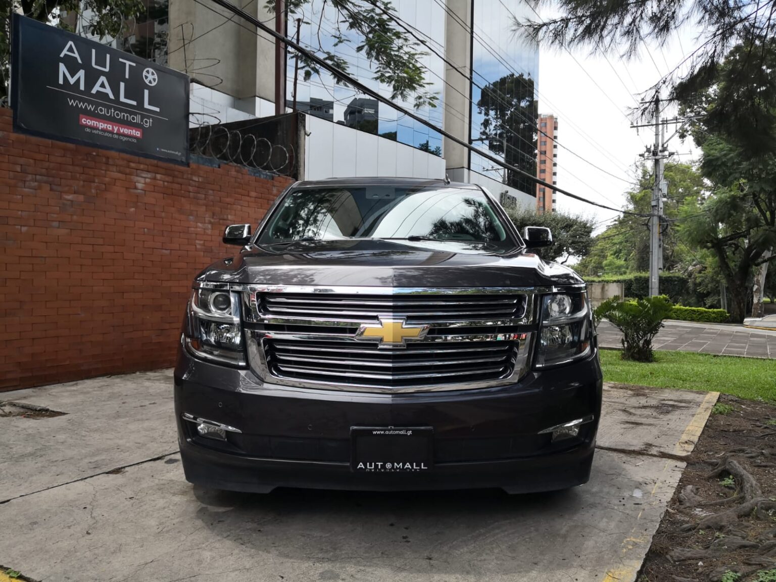 Chevrolet-Suburban-LTZ-2015-212JGJ (19)