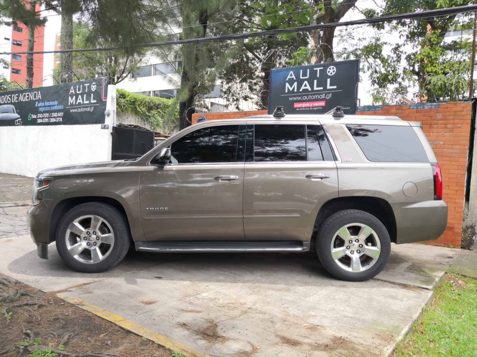 Chevrolet-Tahoe-LTZ-2015-333FYY (21)