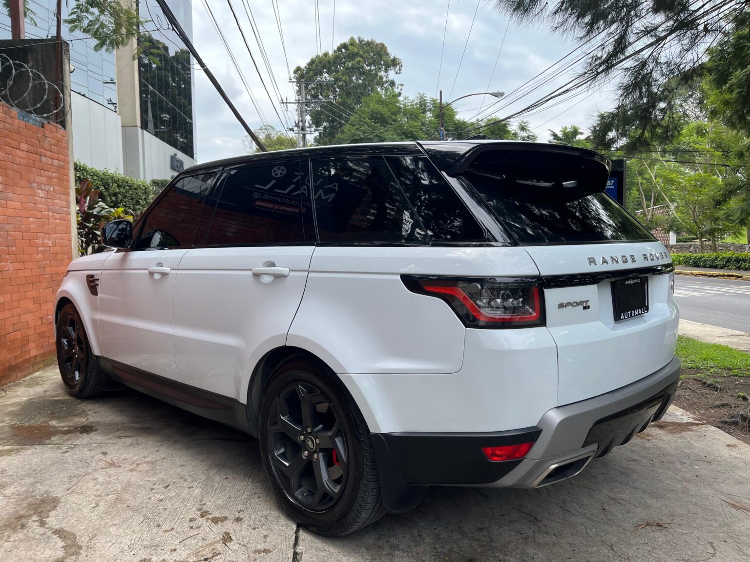 Land-Rover-Range-Rover-Sport-2021-144JGC (6)