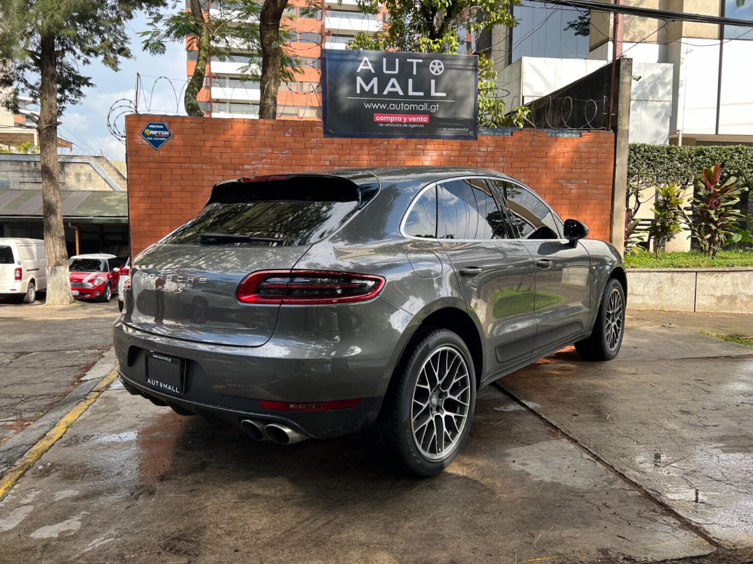 Porsche-Macan-S-2015-435FWL (17)