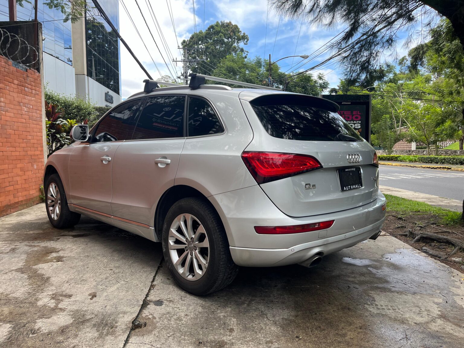 Audi-Q5-2015-936FTB (1)