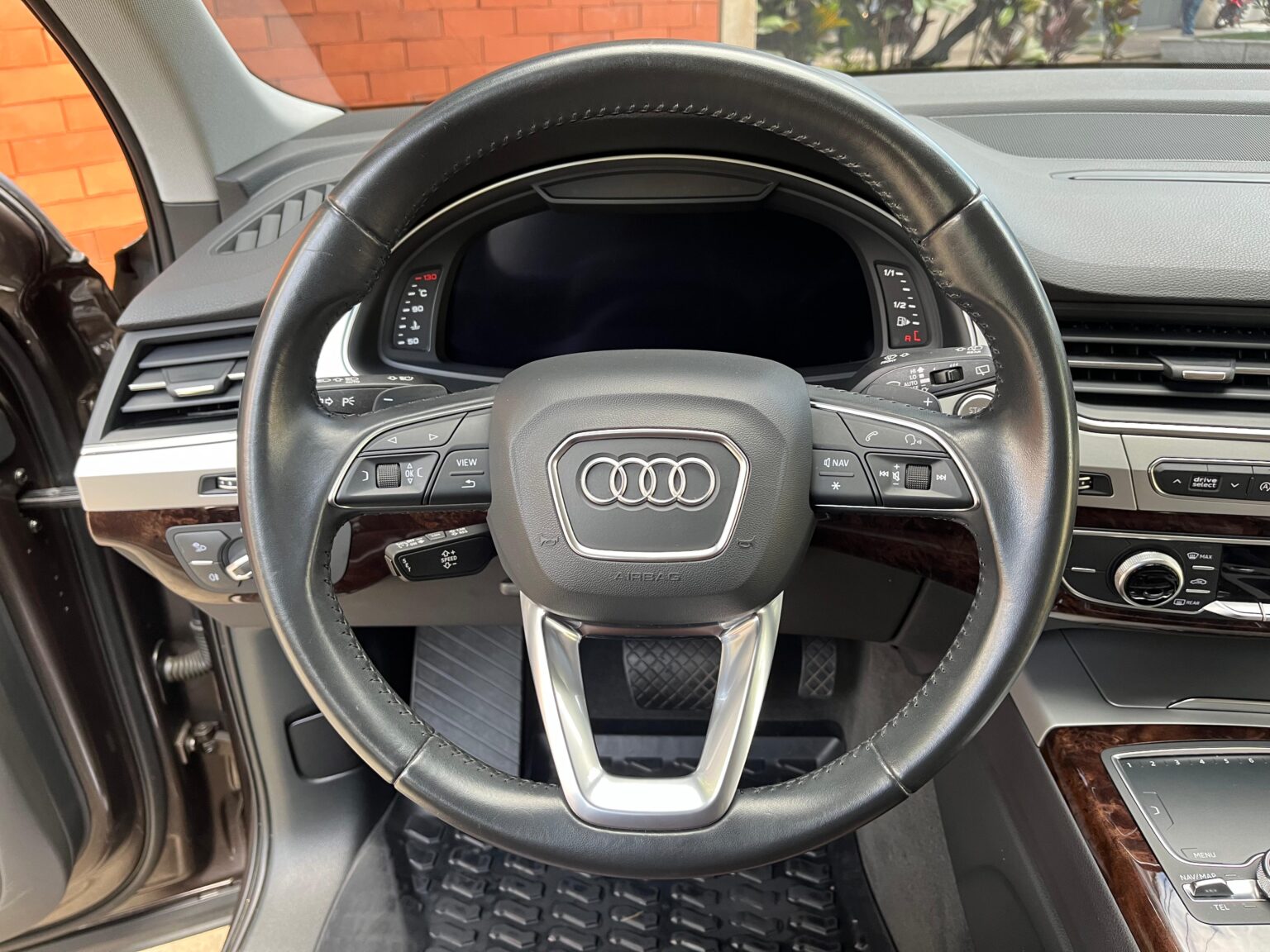 Audi-Q7-2019-068HGD (17)