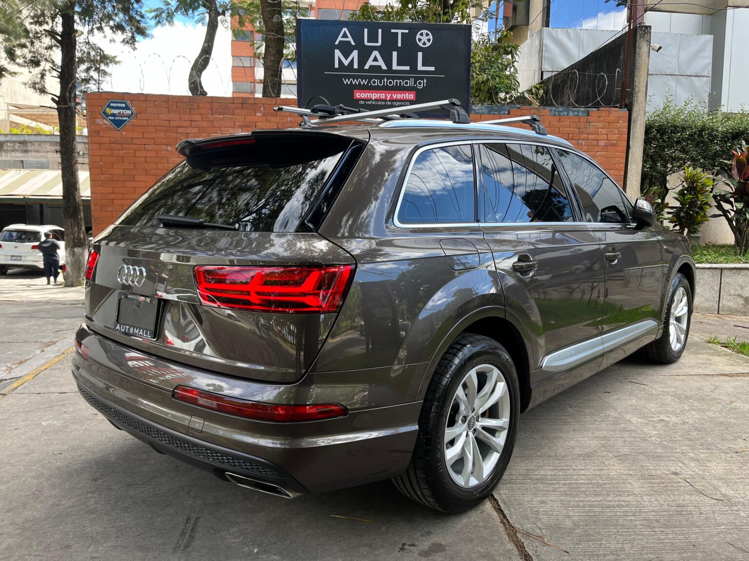 Audi-Q7-2019-068HGD (4)