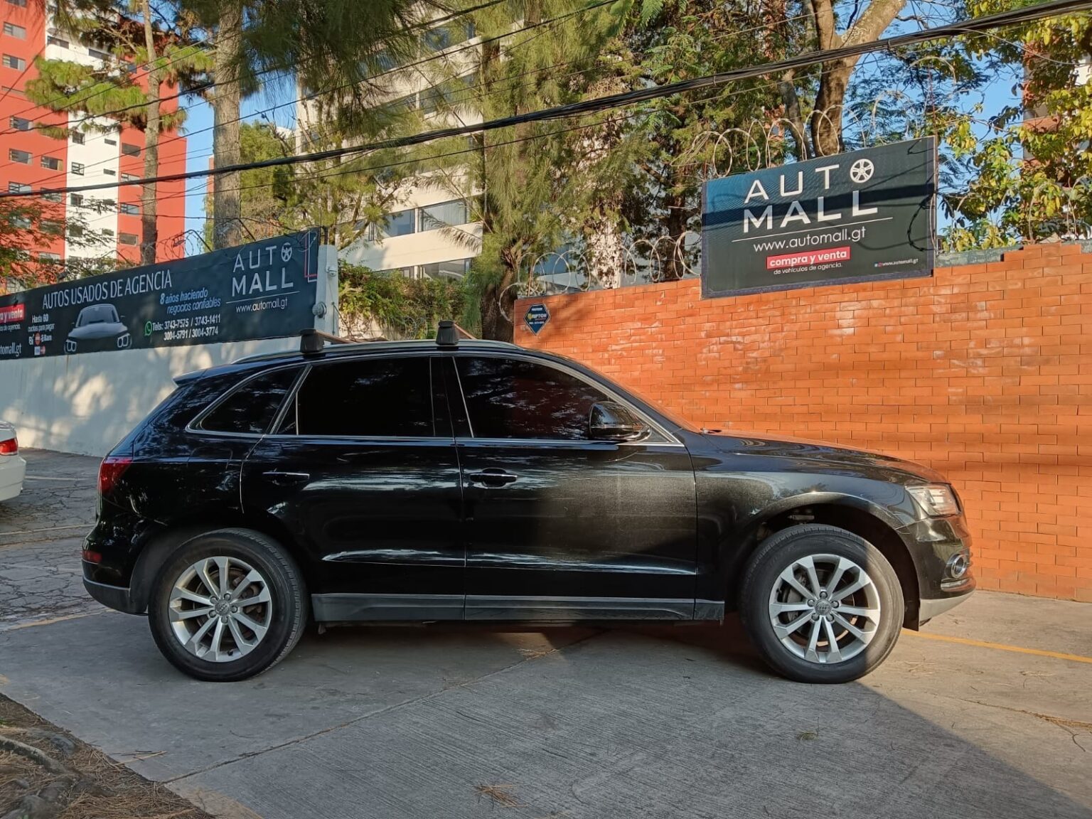 Audi-Q5-2016-negra (16)