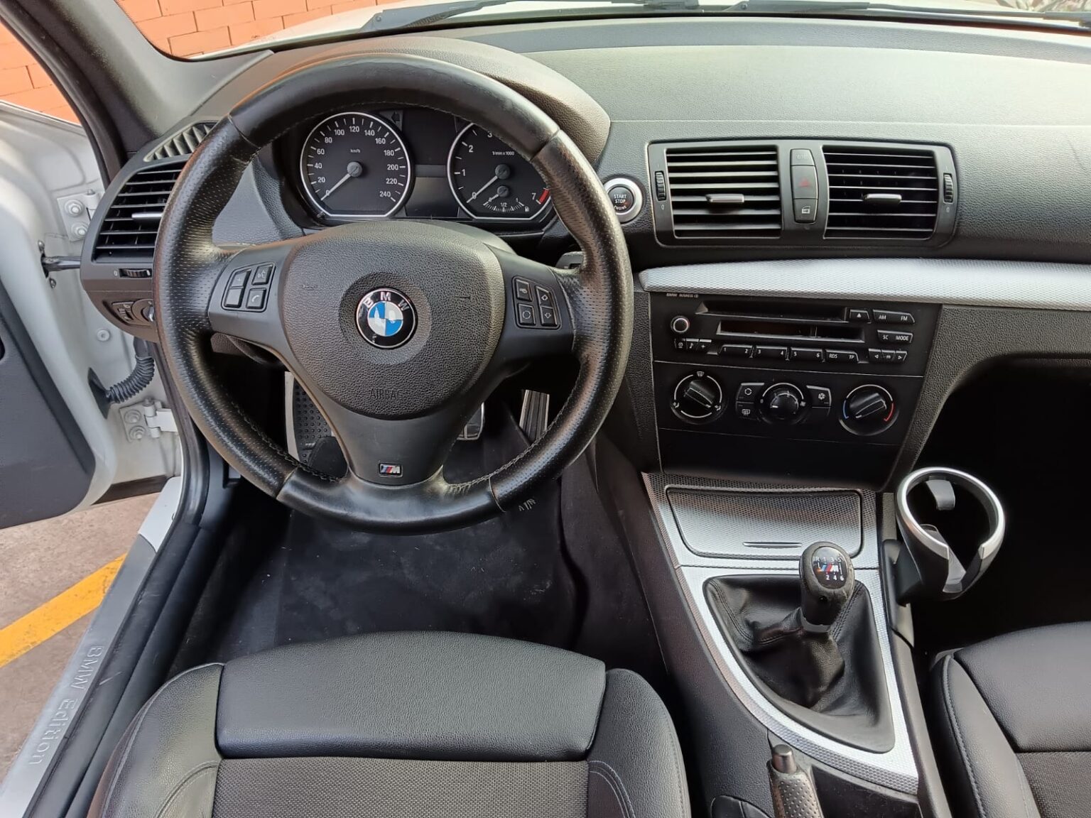 BMW-116i-MT-2011-903FBP (8)