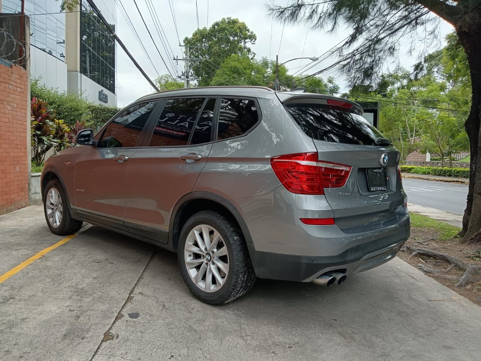 BMW-X3-28i-2017-207HVG (4)