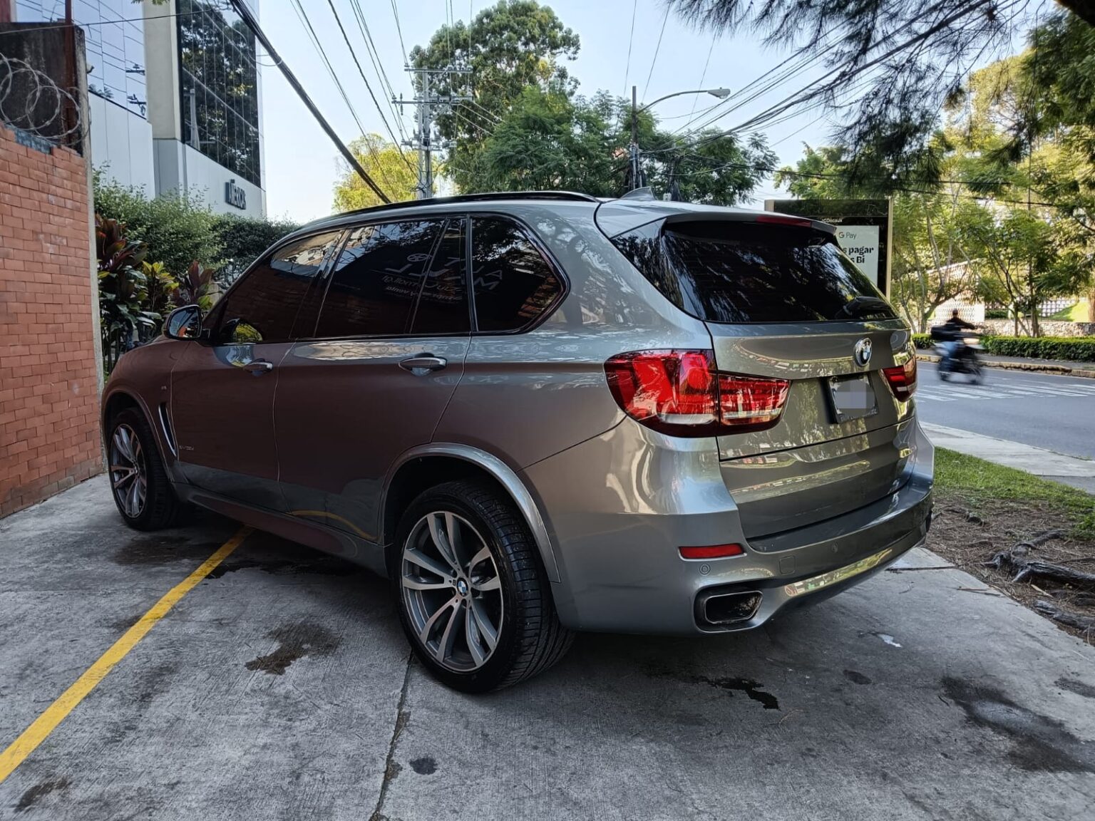 BMW-X5-30D-2015-510GBS (18)