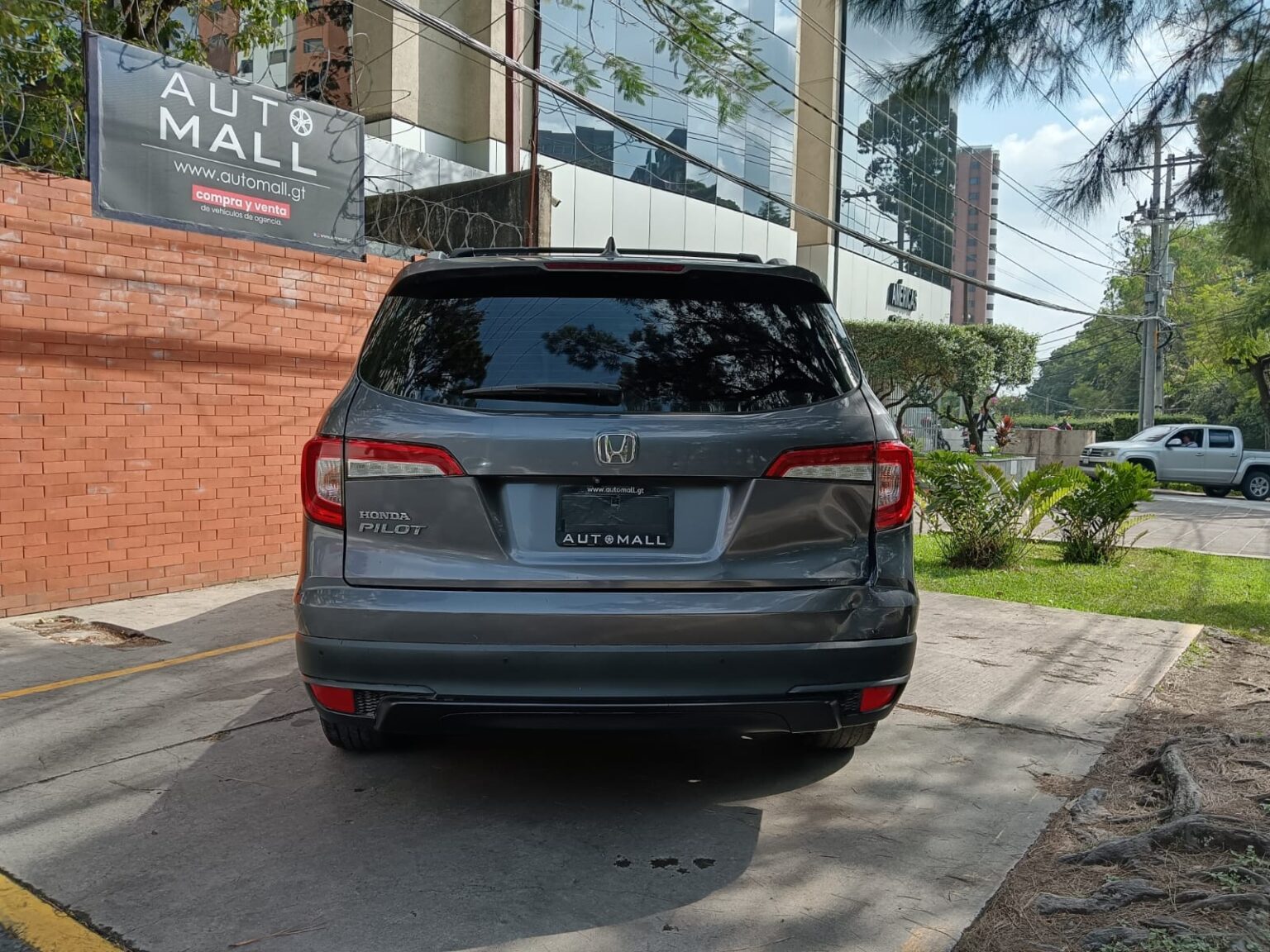 Honda-Pilot-2WD-LX-2019-388HYZ (18)