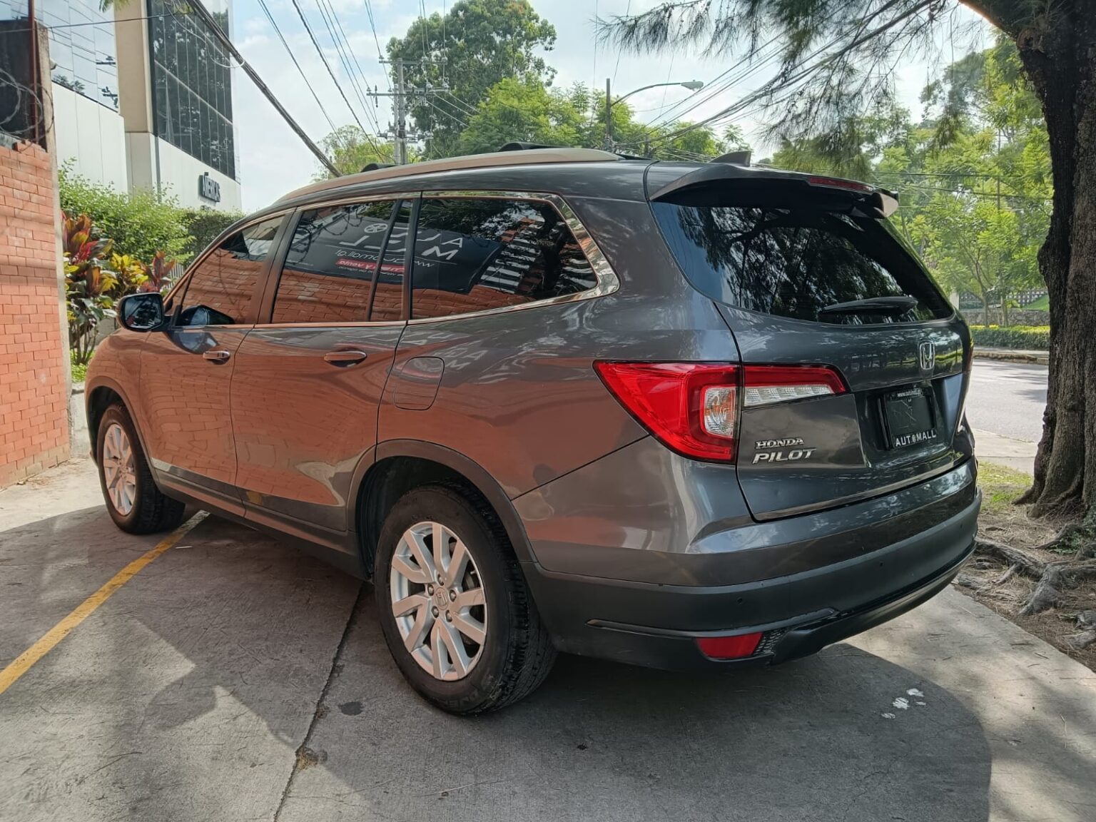 Honda-Pilot-2WD-LX-2019-388HYZ (19)