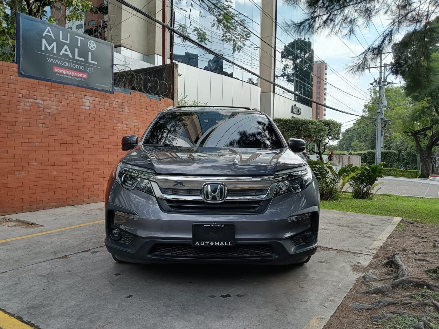 Honda-Pilot-2WD-LX-2019-388HYZ (4)