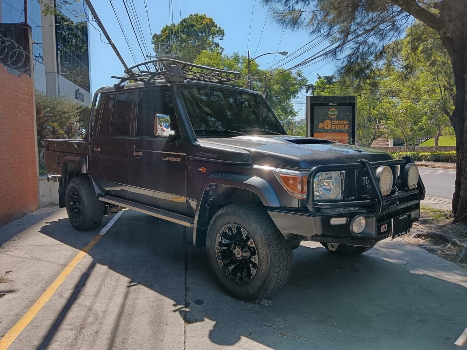 Toyota-Land-Cruiser-V8-Limited-2019-376HYZ (5)