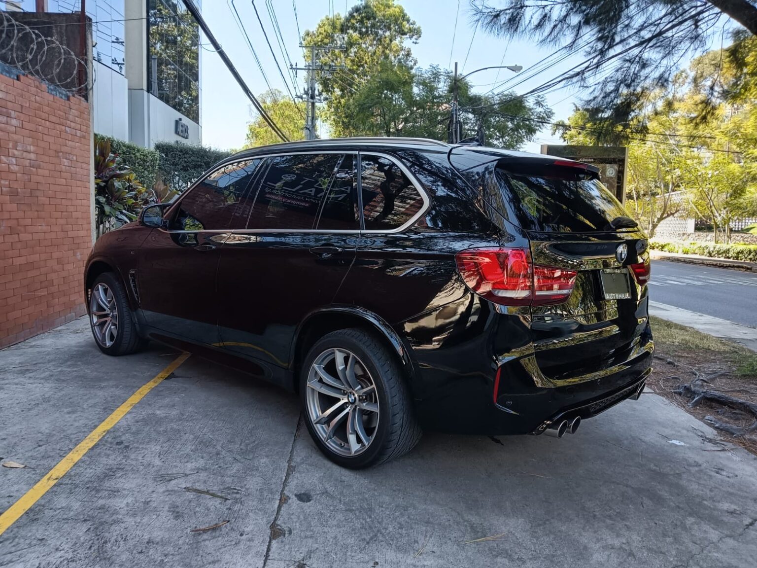 BMW-X5-50i-2014-375GDS (18)