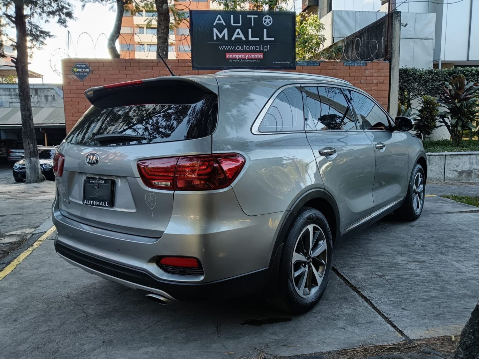 Kia-Sorento-EX-2019-322HNZ (12)