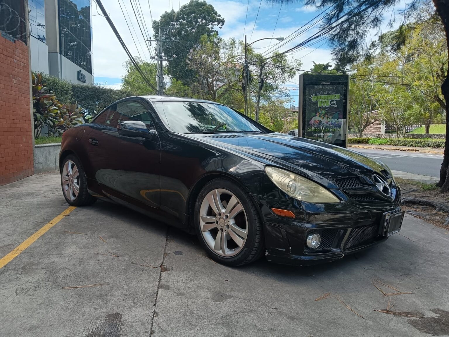 Mercedes-Benz-SLK300-2011-441GMH (10)