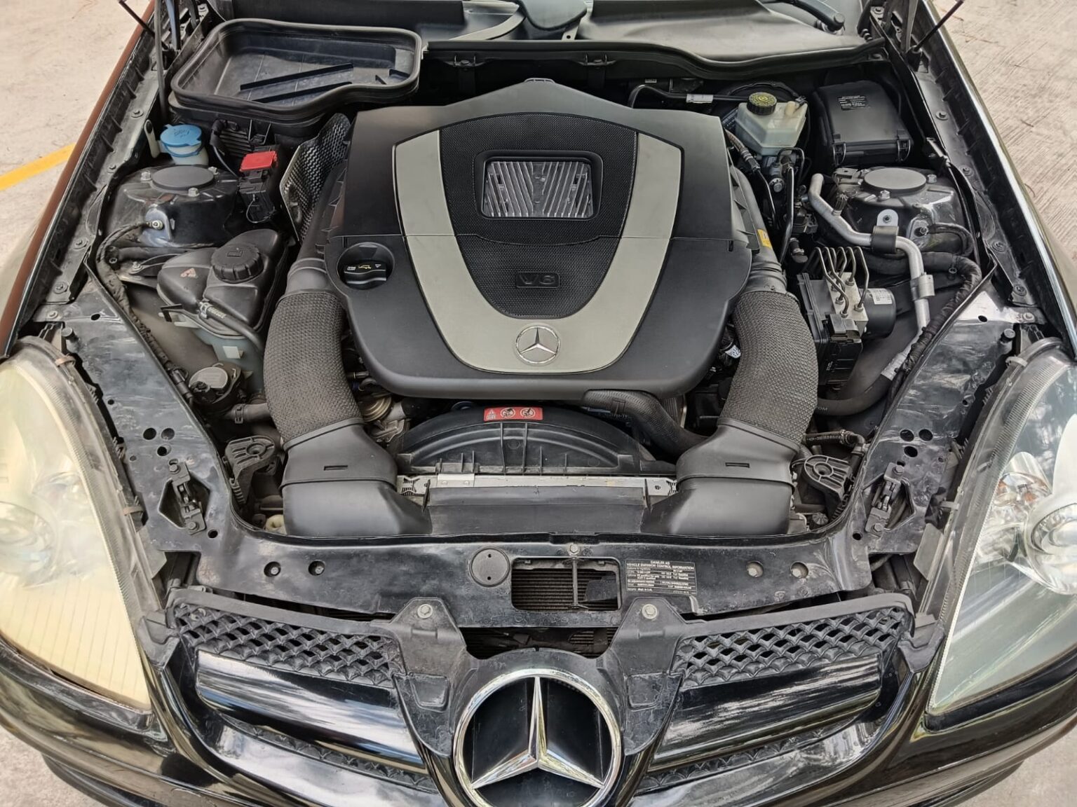 Mercedes-Benz-SLK300-2011-441GMH (19)