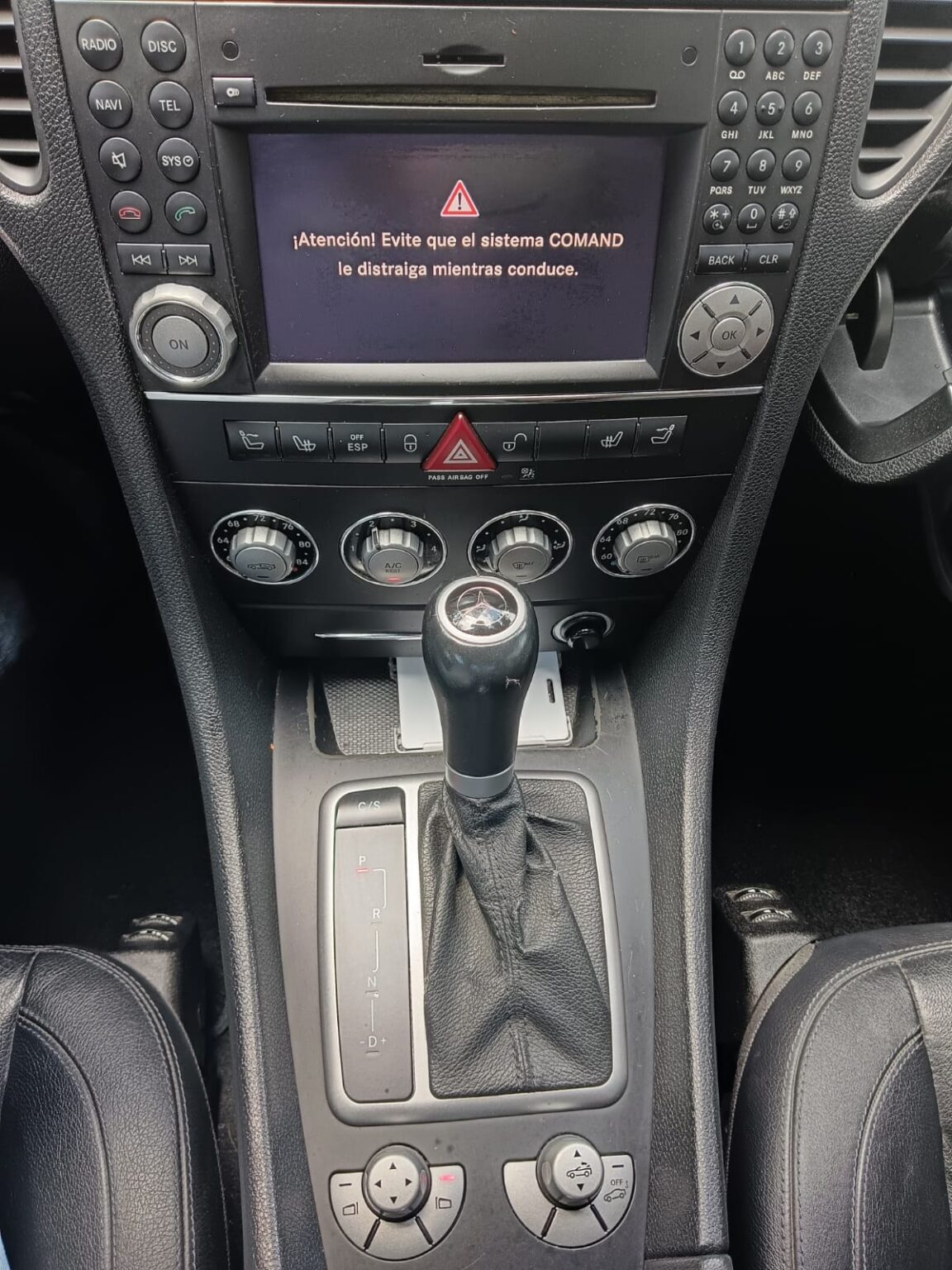 Mercedes-Benz-SLK300-2011-441GMH (7)