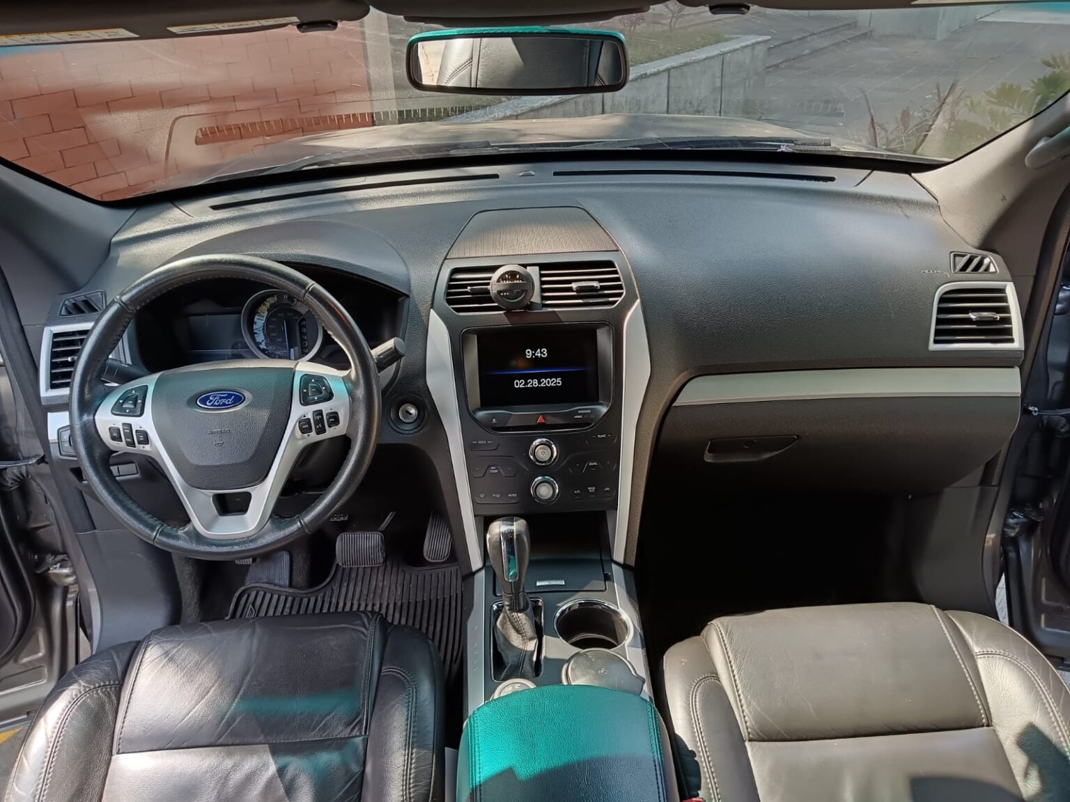 Ford-Explorer-XLT-4WD-2014-865FSF (10)