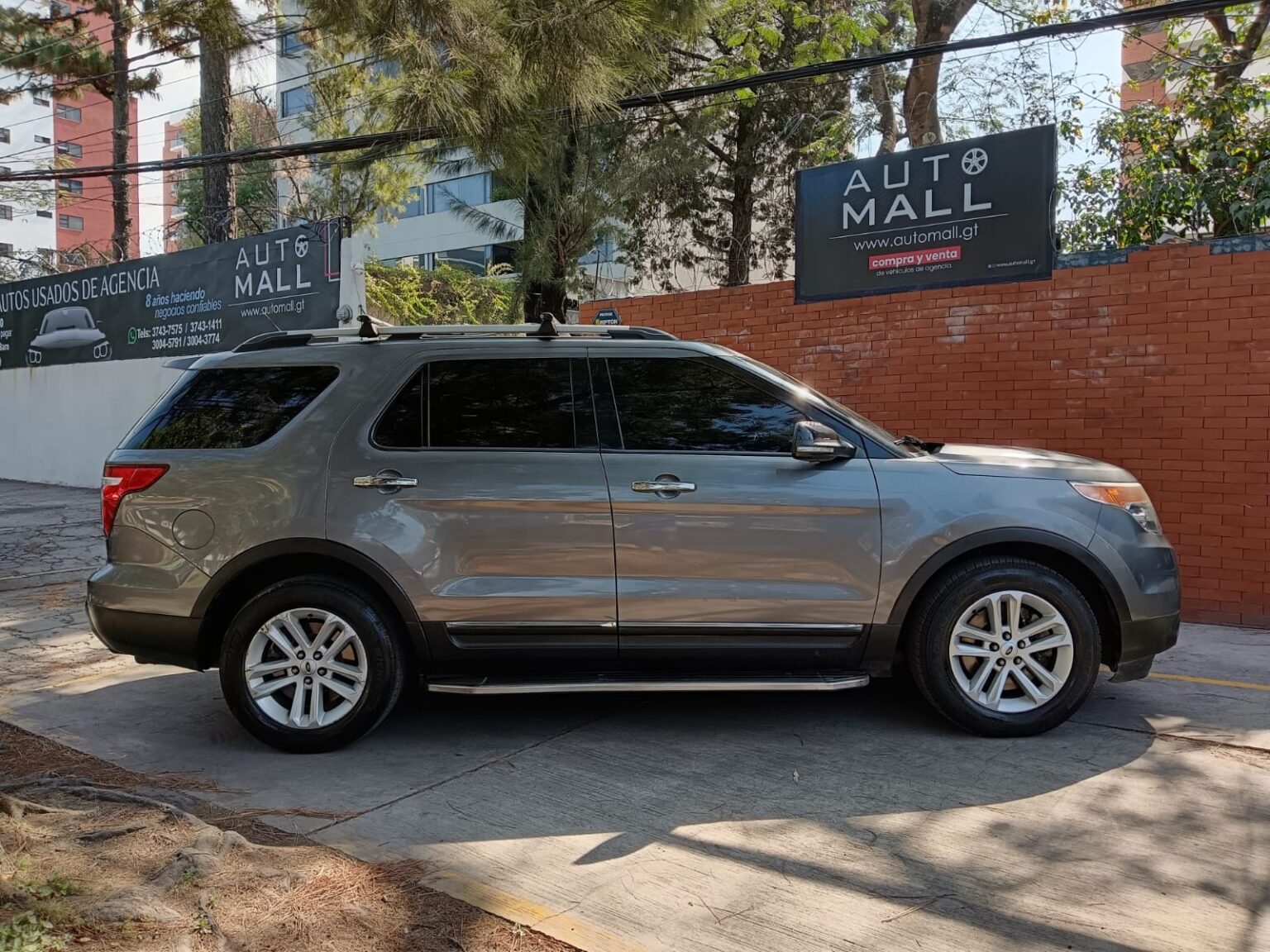 Ford-Explorer-XLT-4WD-2014-865FSF (3)