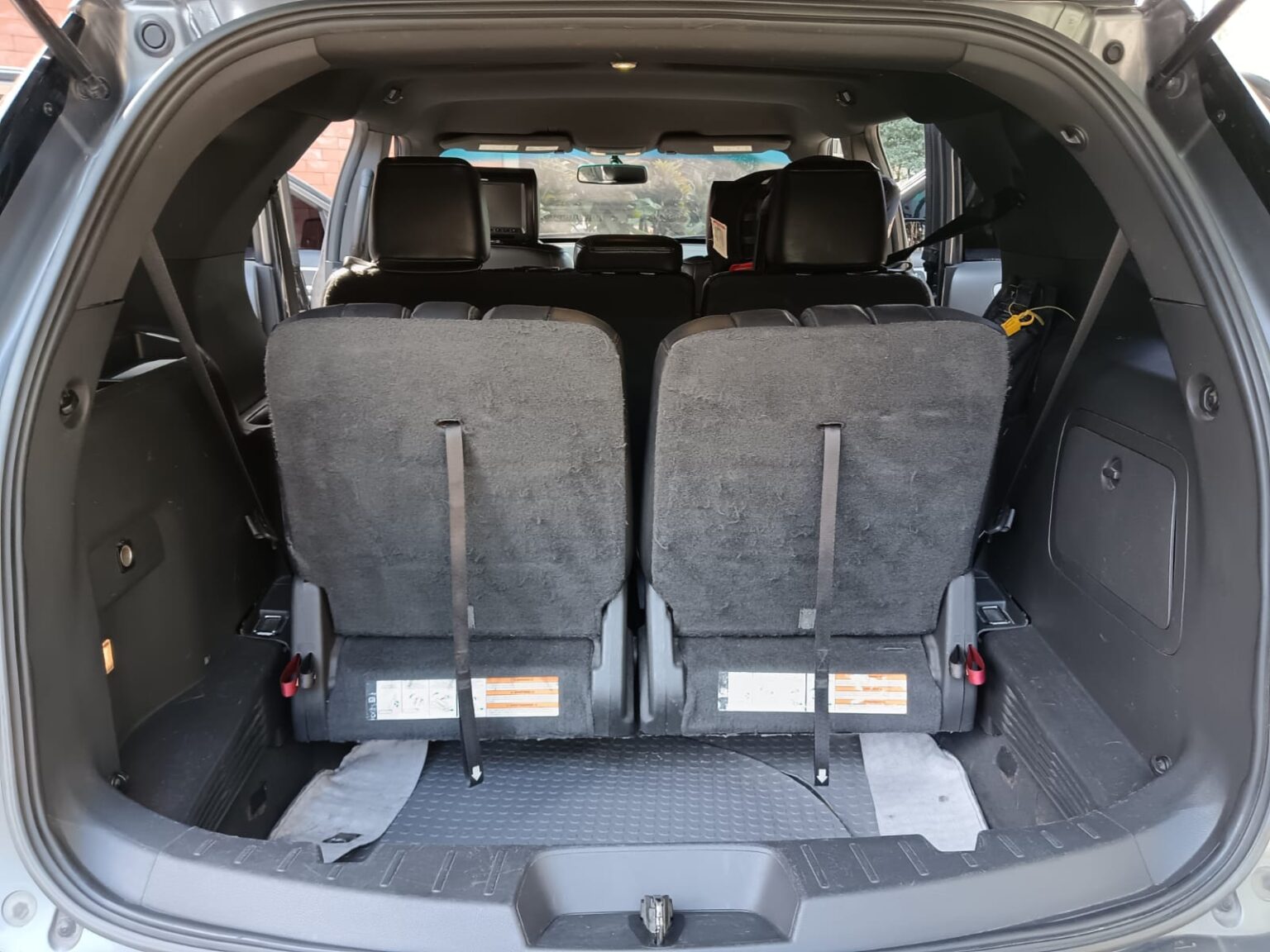 Ford-Explorer-XLT-4WD-2014-865FSF (8)
