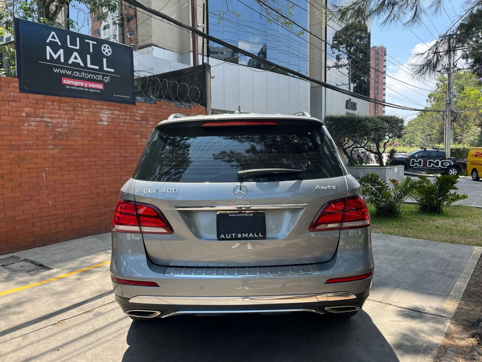 Mercedes-Benz-GLE-400-2016-456GFH (9)