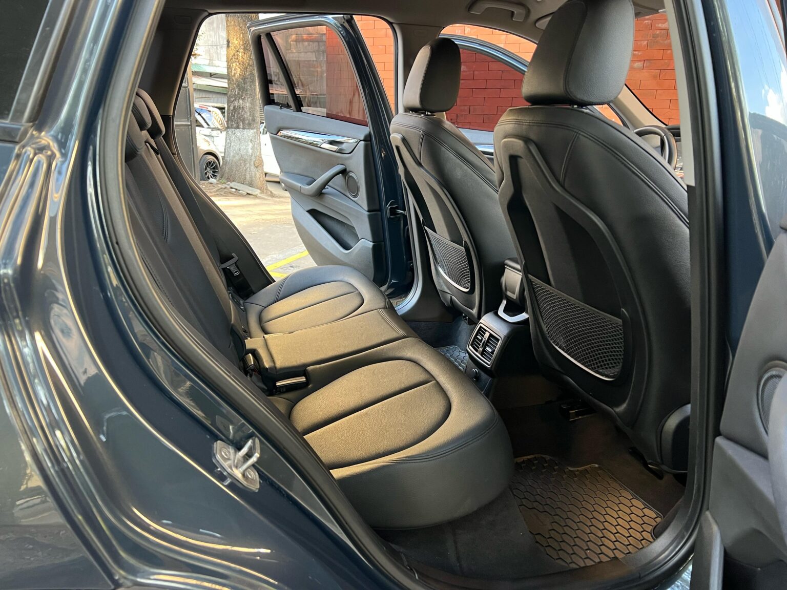 BMW-X1-20i-SDrive-2017-412GPN (10)