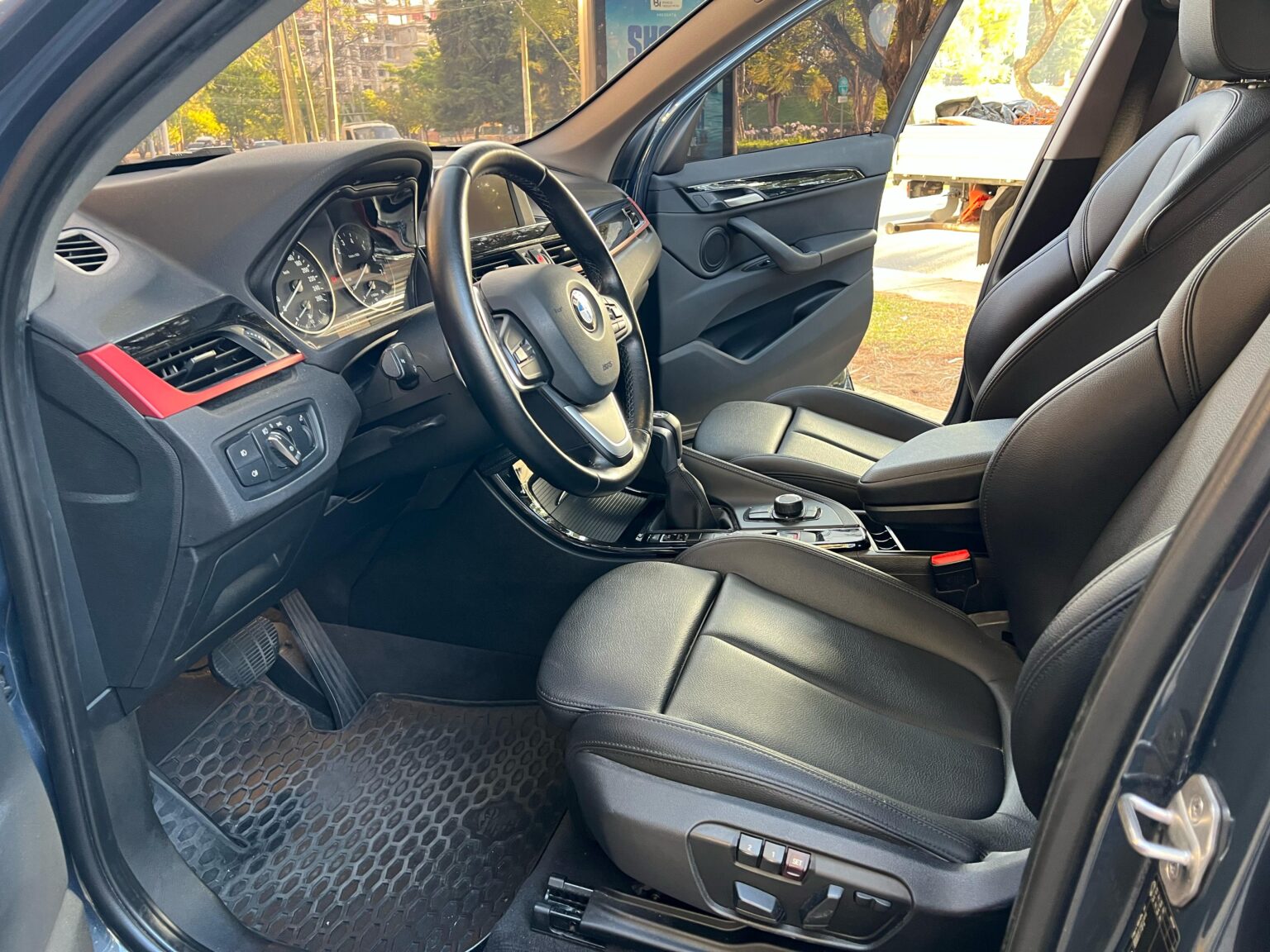 BMW-X1-20i-SDrive-2017-412GPN (8)
