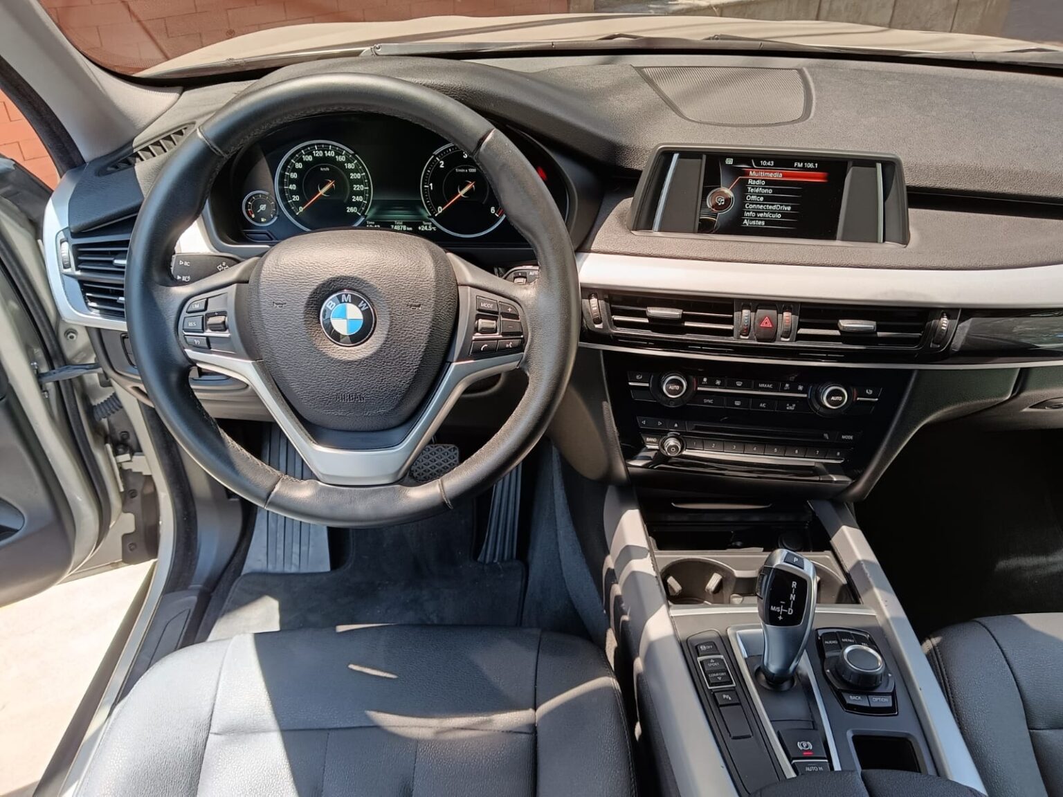 BMW-X5-25D-2017-081GHX (13)