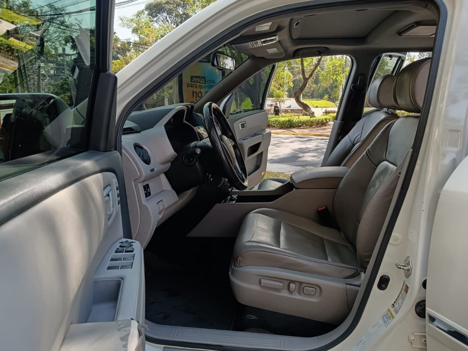 Honda-Pilot-Touring-2013-490KYC (14)