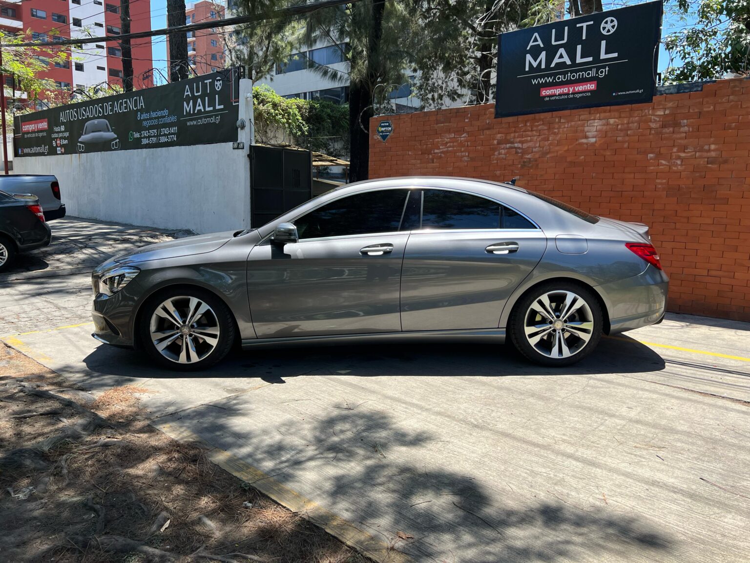 Mercedes-Benz-CLA200-Coupe-2017-708GQL (4)