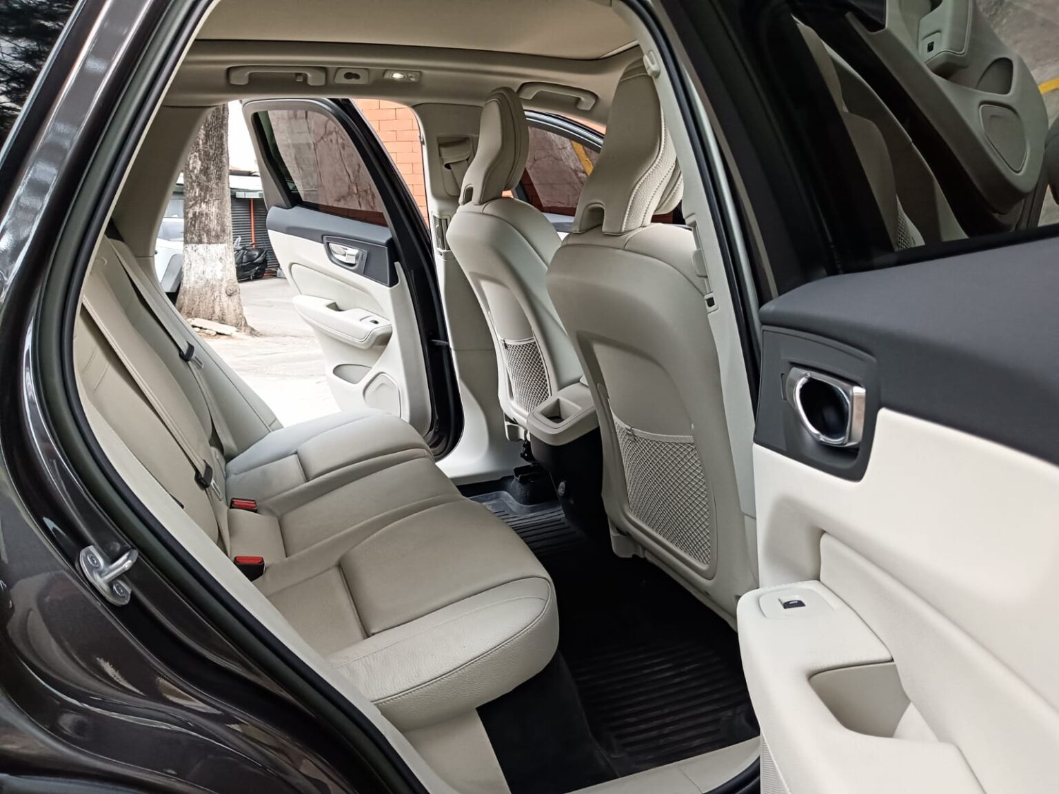 Volvo-XC60-2022-229JYY (5)