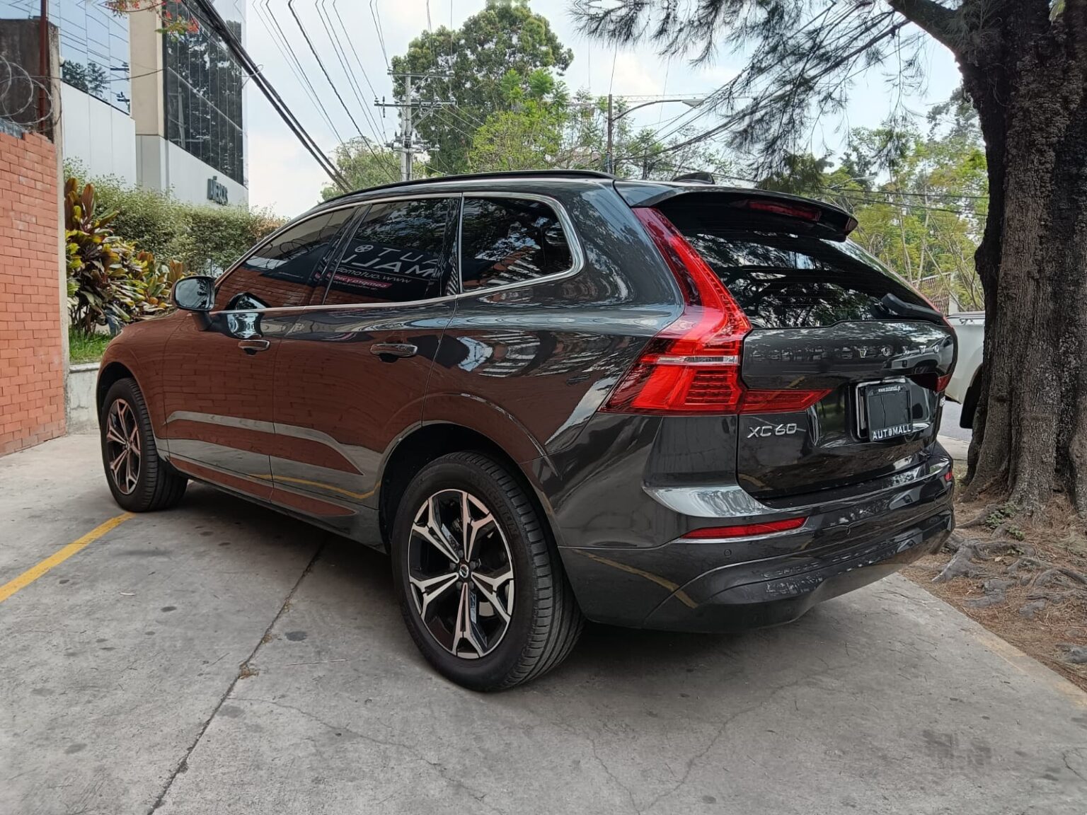 Volvo-XC60-2022-229JYY (8)