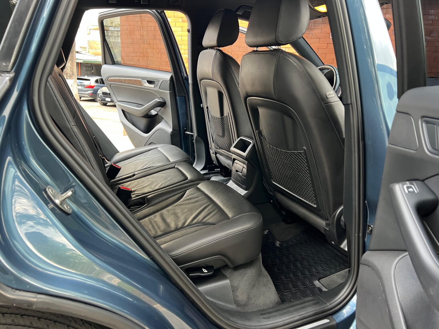Audi-Q5-2017-184GFT (12)