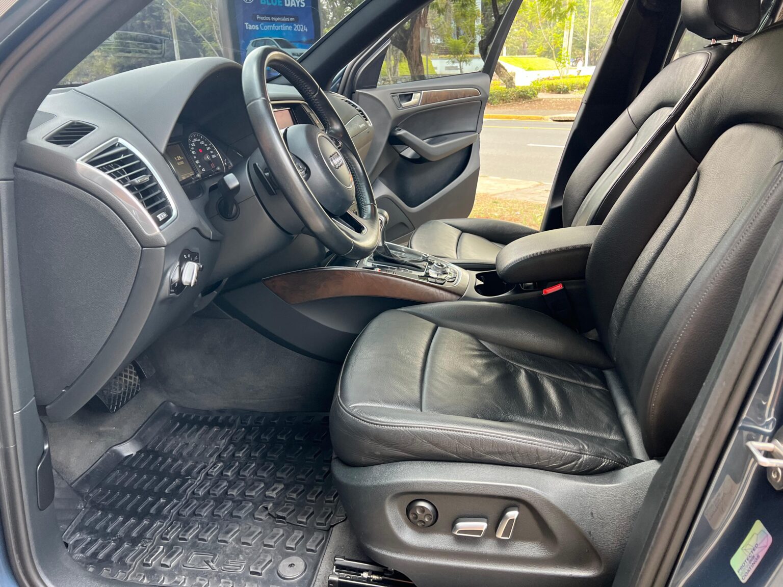 Audi-Q5-2017-184GFT (8)