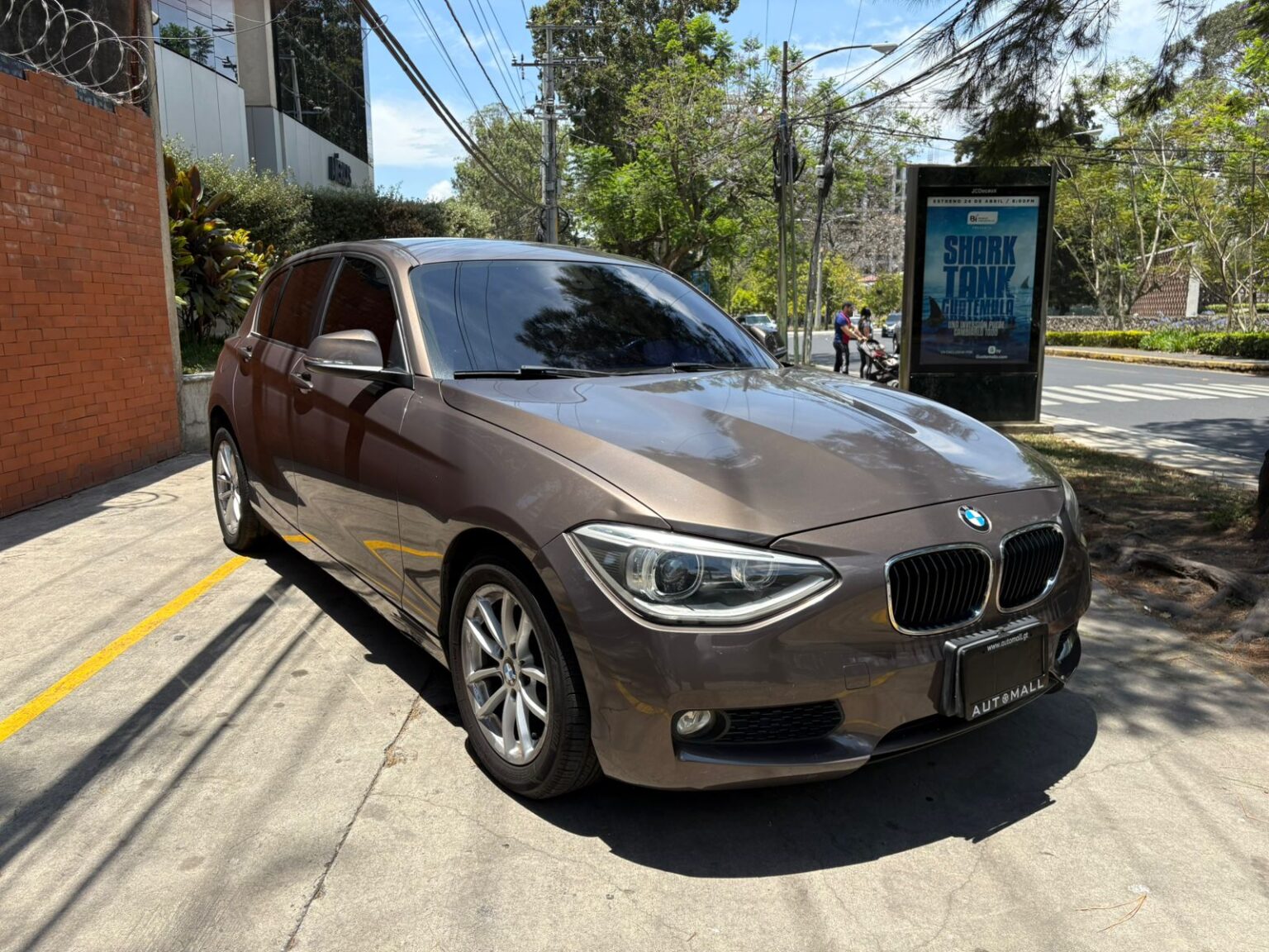 BMW-118i-AT-2015-642FWF (2)
