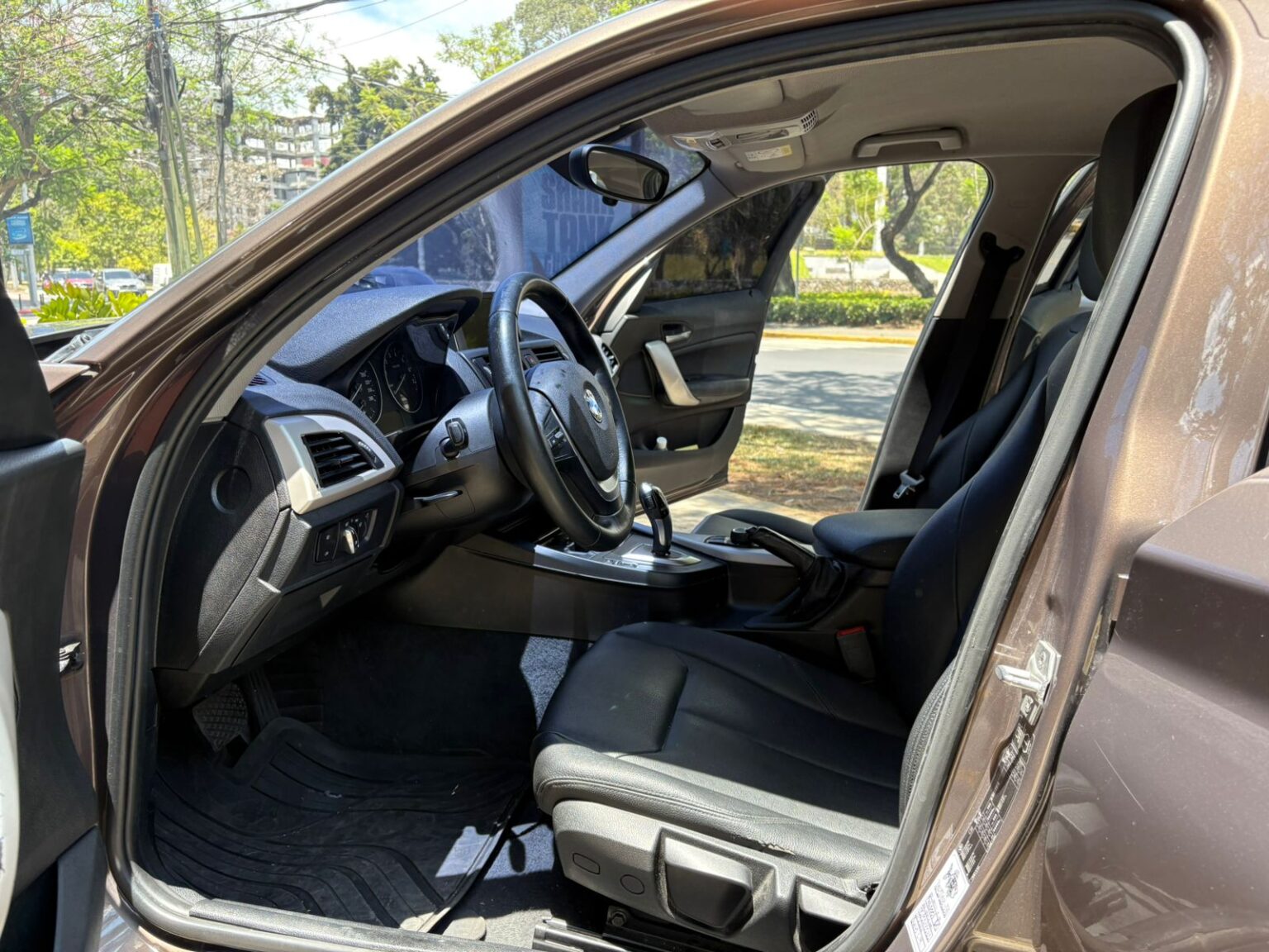 BMW-118i-AT-2015-642FWF (8)