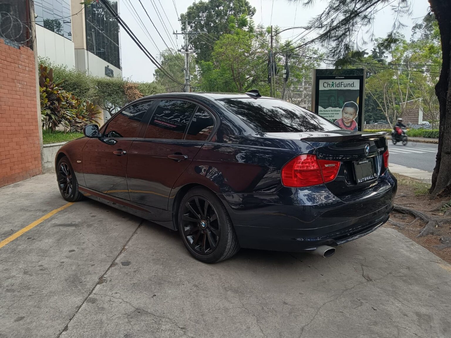 BMW-320i-AT-2010-840FYG (16)