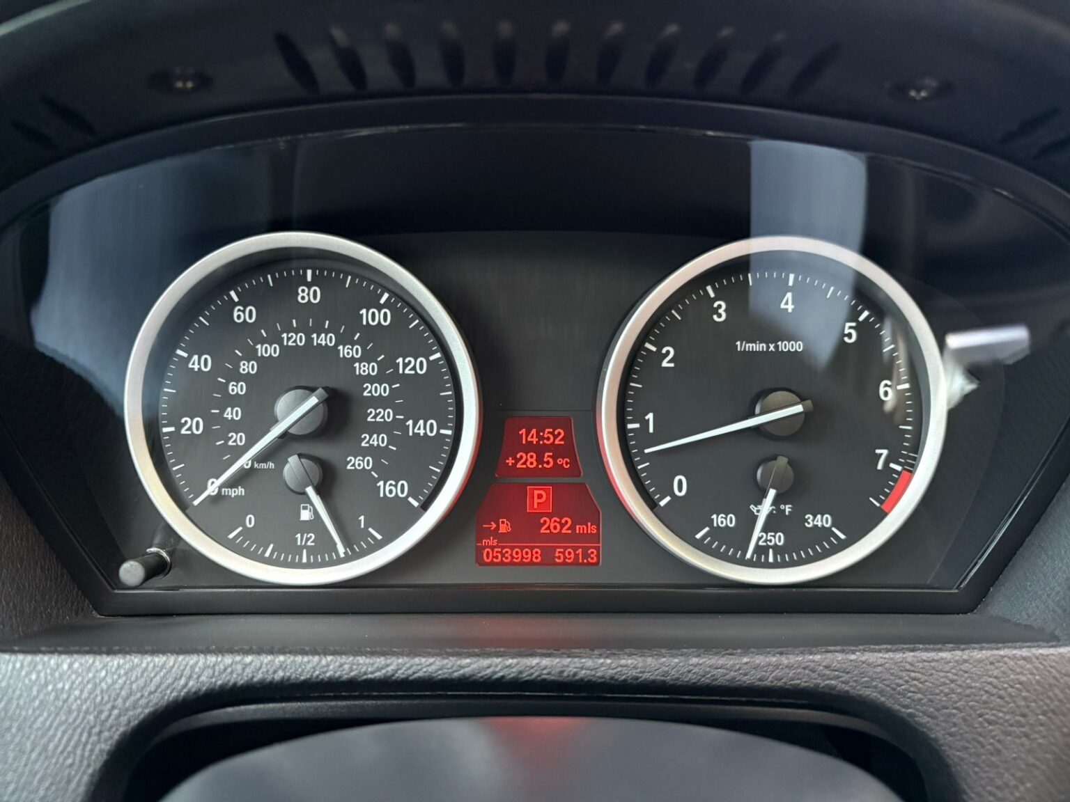 BMW-X6-35i-2011-301KSC (12)