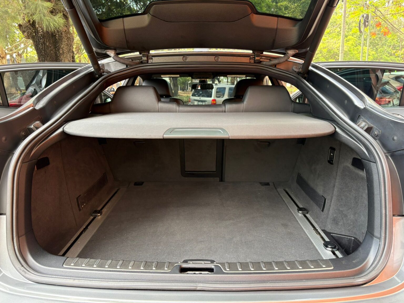 BMW-X6-35i-2011-301KSC (13)