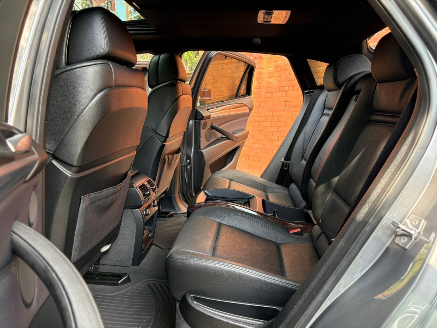 BMW-X6-35i-2011-301KSC (9)