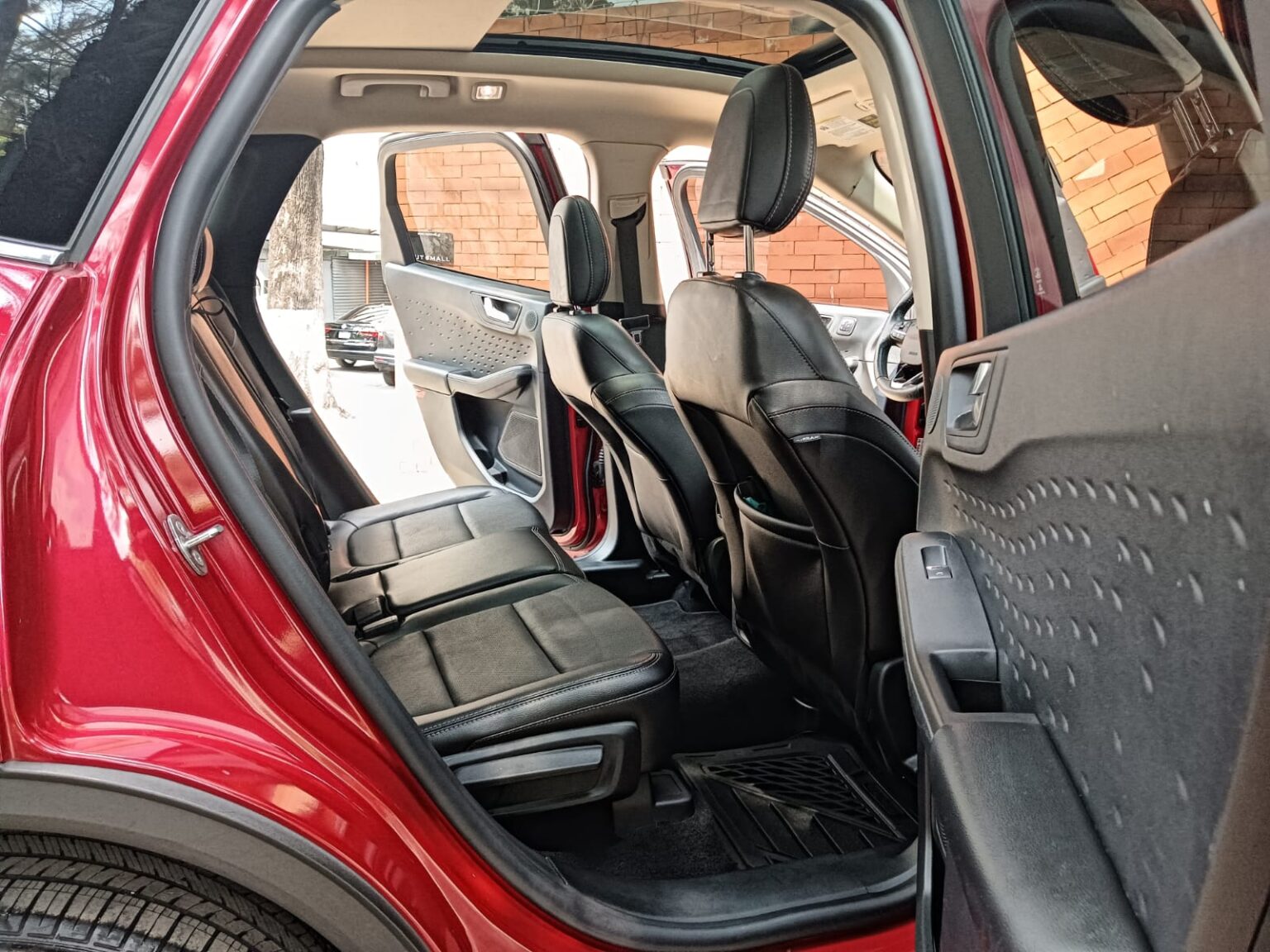 Ford-Escape-Titanium-2020-501JKX (11)