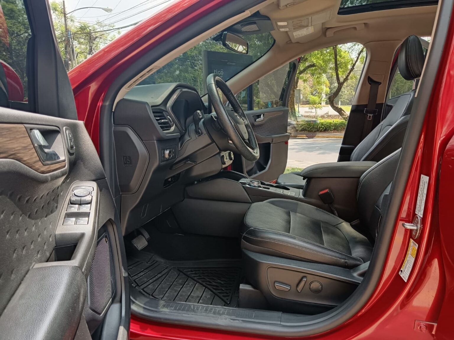 Ford-Escape-Titanium-2020-501JKX (14)
