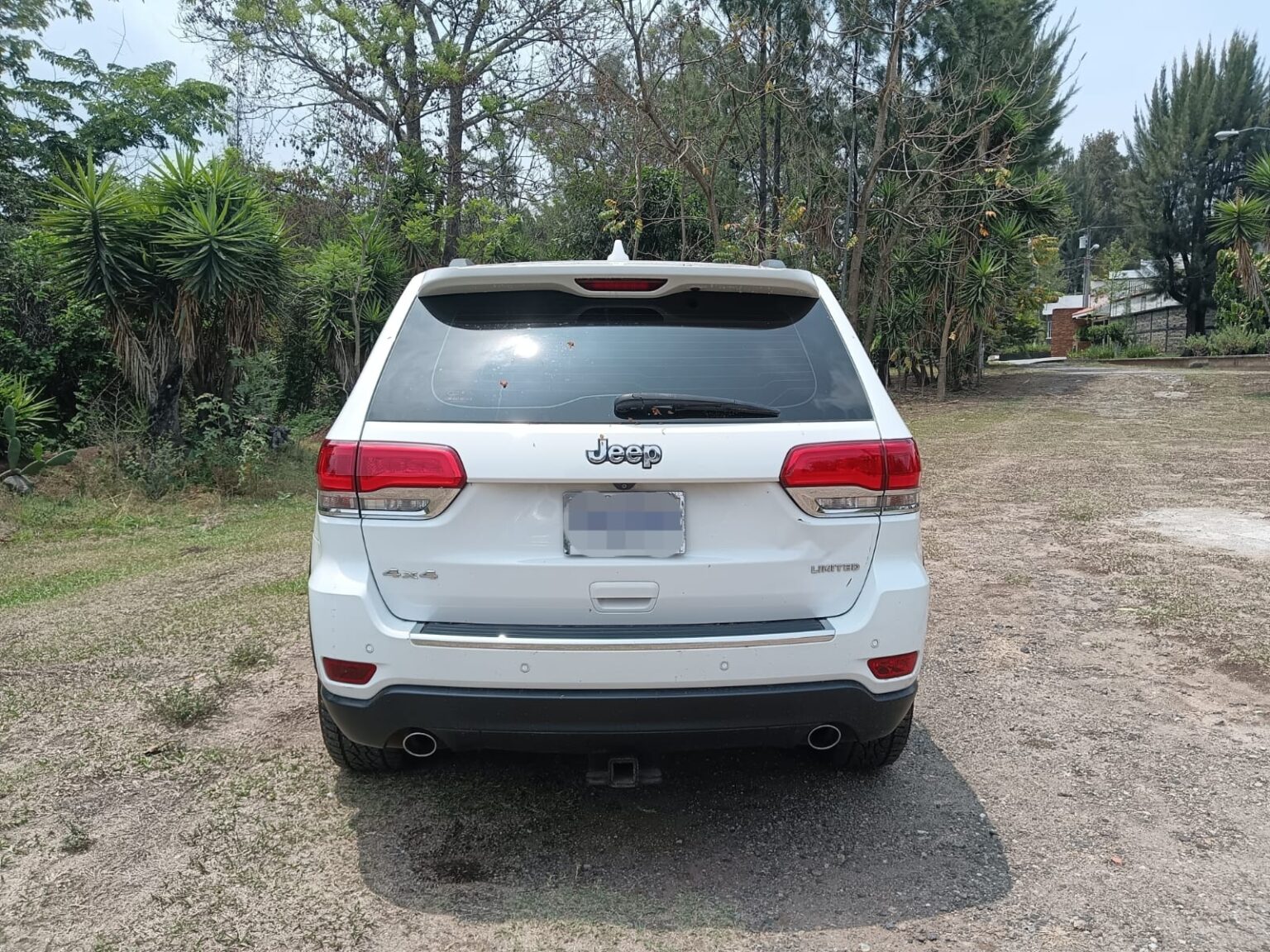 Jeep-Grand-Cherokee-Limited-2014-989FNP (18)